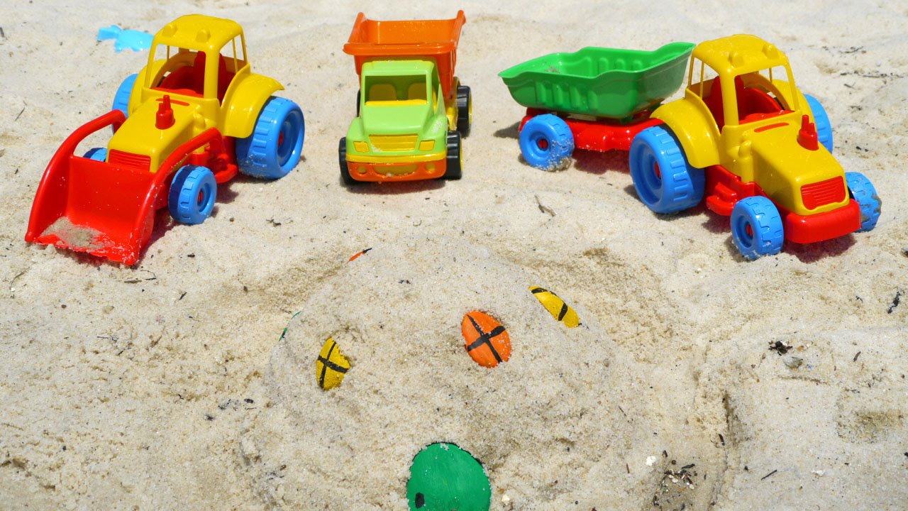 Мультфильмы про Рабочие Машины на пляже - строим песочный замок