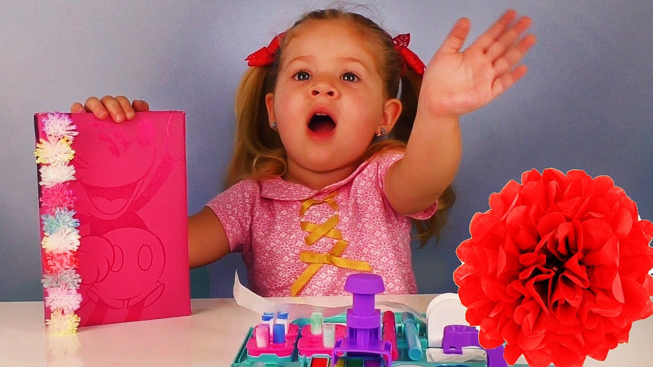Диана распаковывает Pom Pom Wow - Интересные игрушки для Девочек