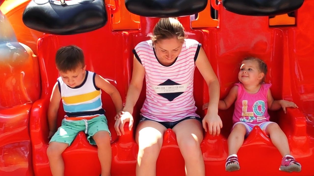 ВЛОГ Рома и Диана едут в Диснейленд Amusement theme park Sea World