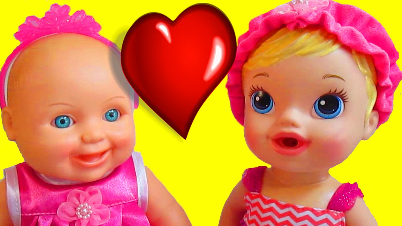 Игрушечные приключения Маши и Даши 1 серия - Мультик для девочек - Распаковка куклы пупс