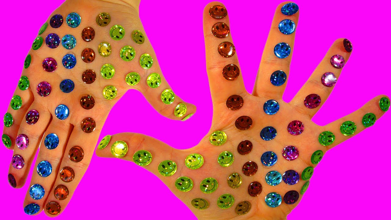 Клеим смайлик Учим цвета для самых маленьких Поем Песню Семья пальчиков на русском Развивающее видео