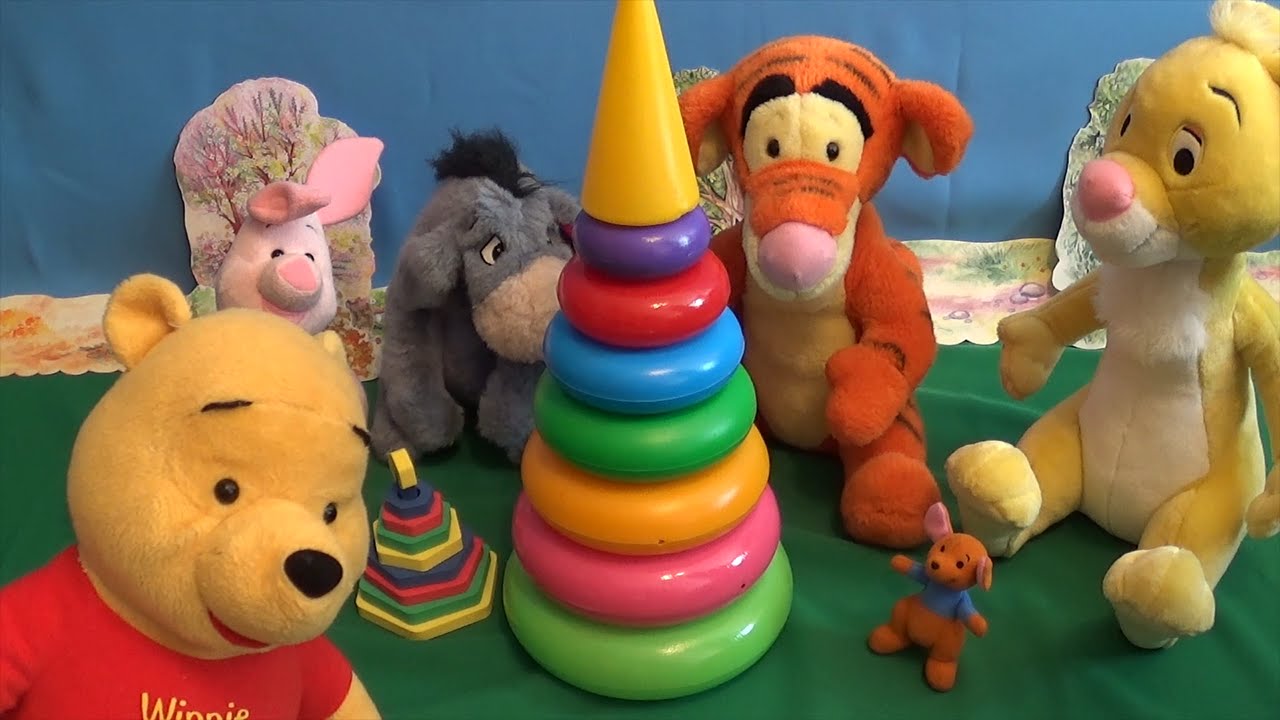 Видео для малышей. Винни Пух собирает цветные пирамидки. Игрушки для самых маленьких детей