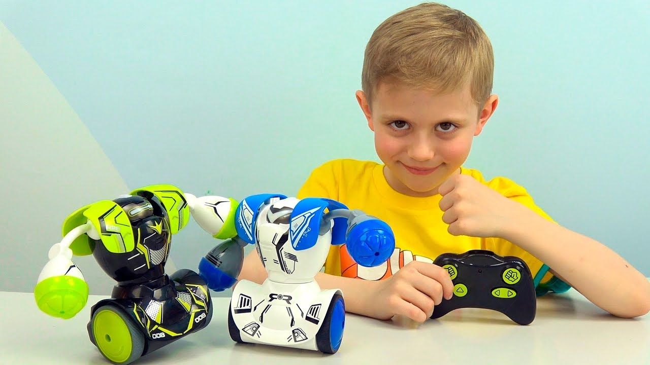 Смешные Роботы Боксёры для детей - Даник и Папа играют в ROBO COMBAT