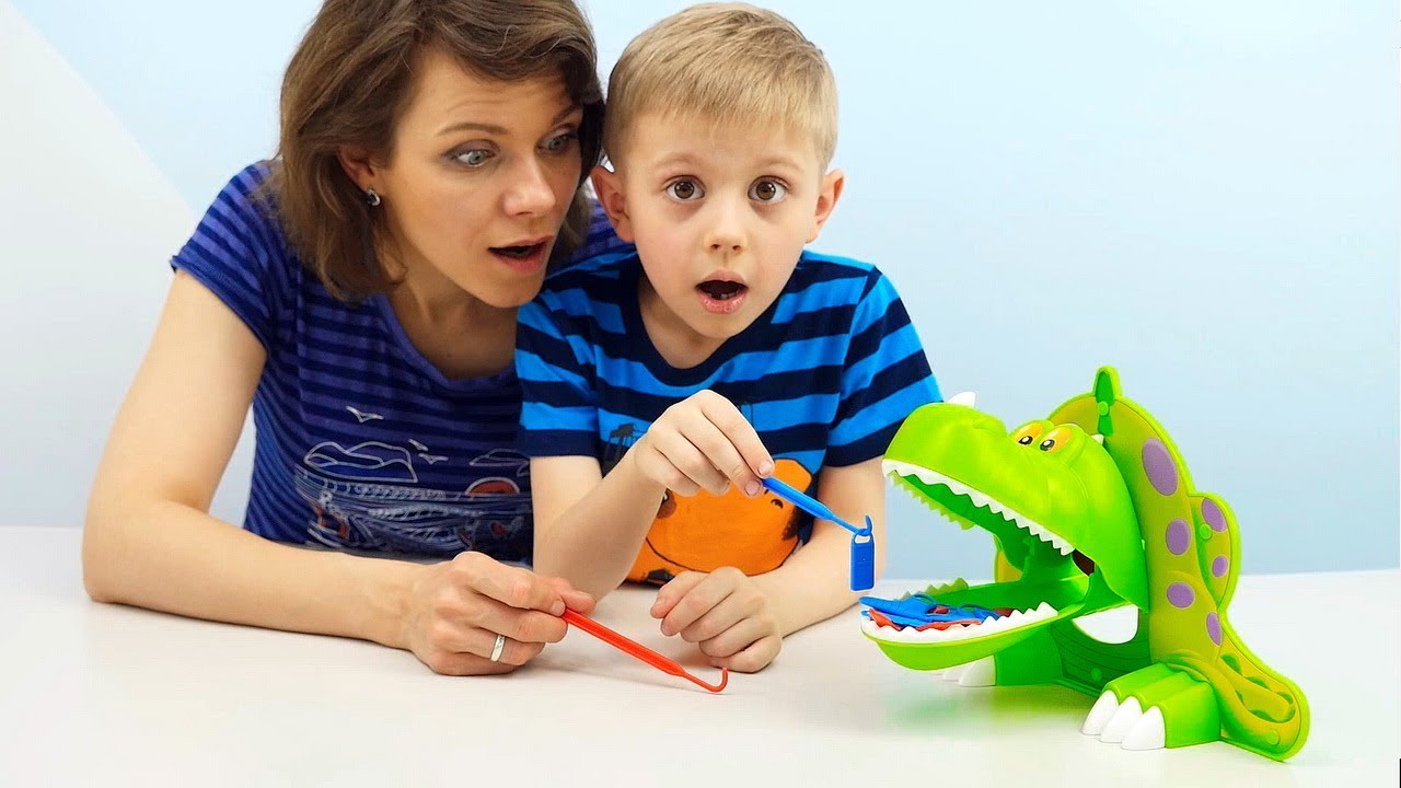 Динозавр Дино и его обед Весёлое развивающее видео для детей на детском канале Носики Курносики