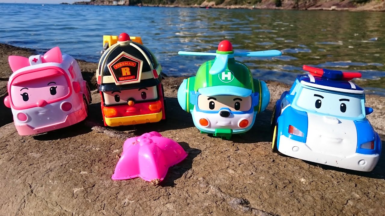Робокар Поли - игрушечные машинки на пляже - видео для детей
