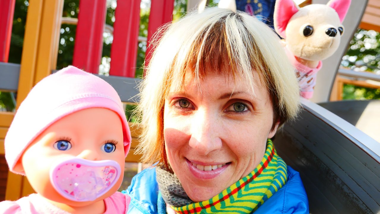 Видео про куклу Беби Бон - Как МАМА - На детской площадке