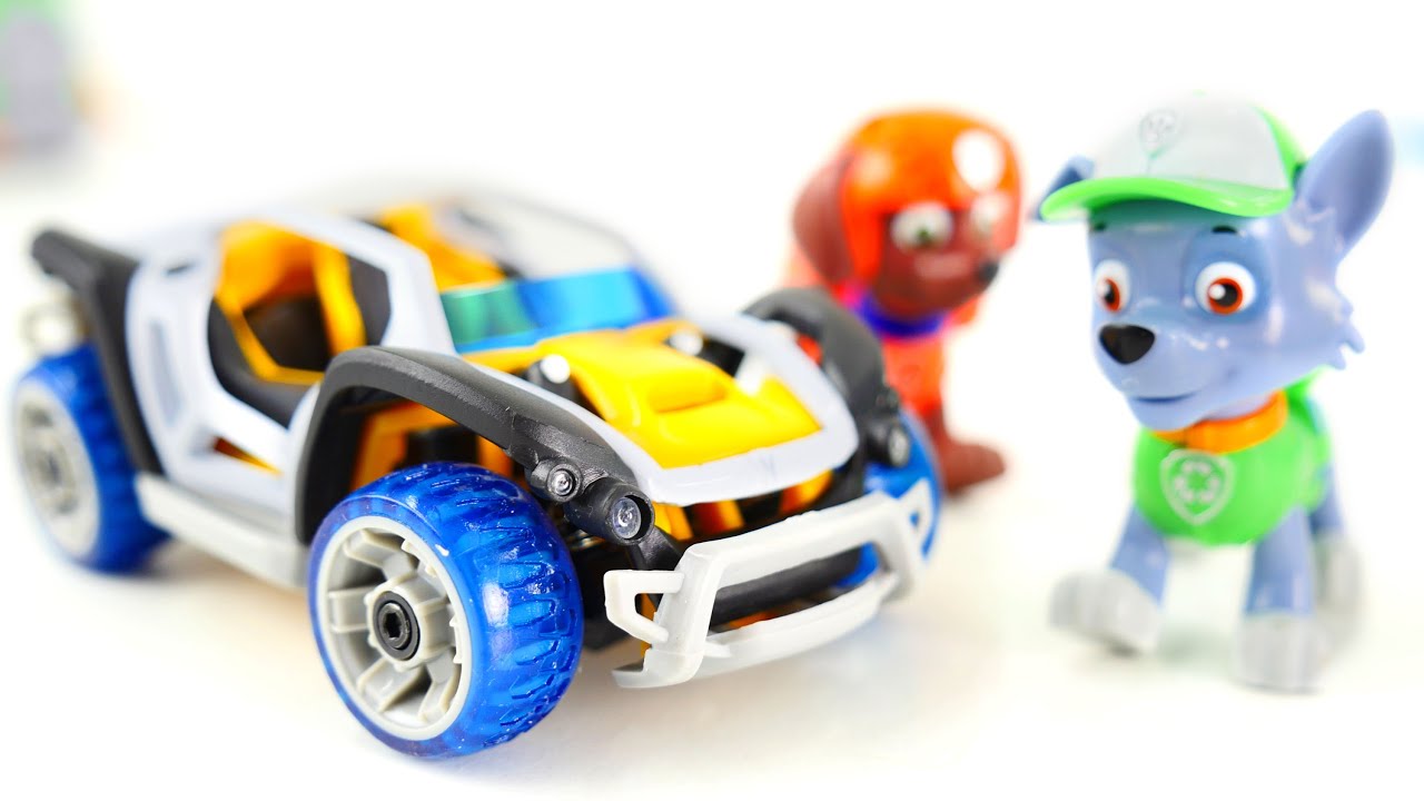 Щенячий Патруль собирает гоночный автомобиль - Игры в конструктор