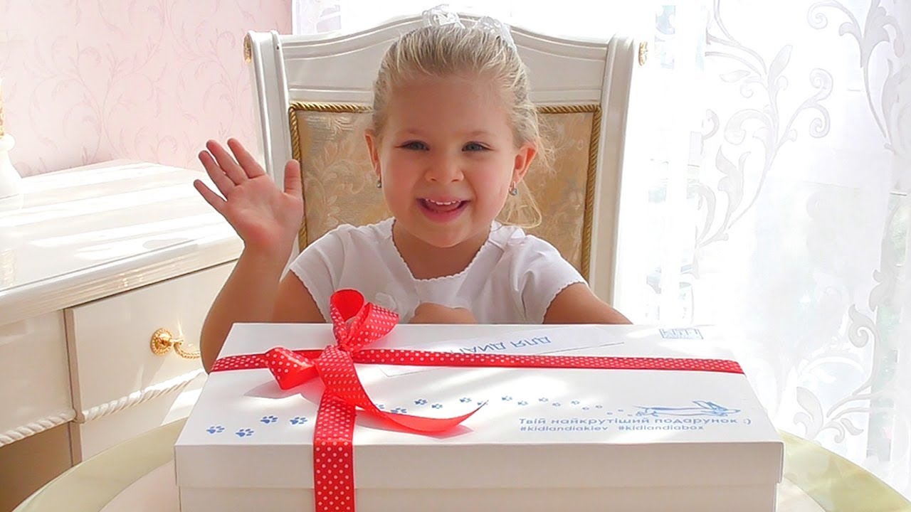 Подарок Бокс от Кидландия для Дианы! Детский парк профессий в Киеве