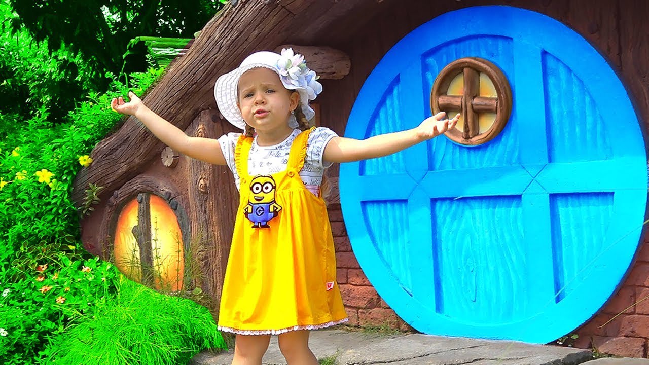 Diana Pretend Play in the Amusement Park! Family Fun Adventures with Kids Diana Show