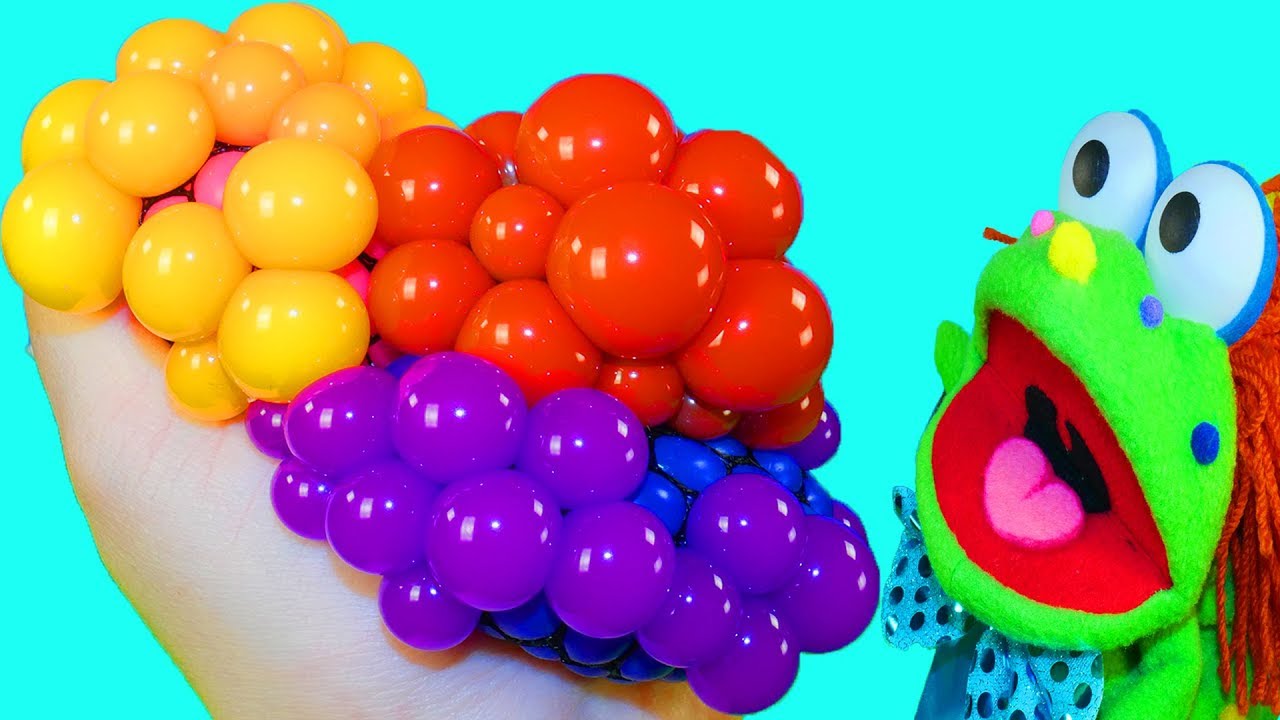 Антистресс шар Учим цвета с Шариками в сетке Играем в Антистресс Игрушки Развивающая песня про шарик