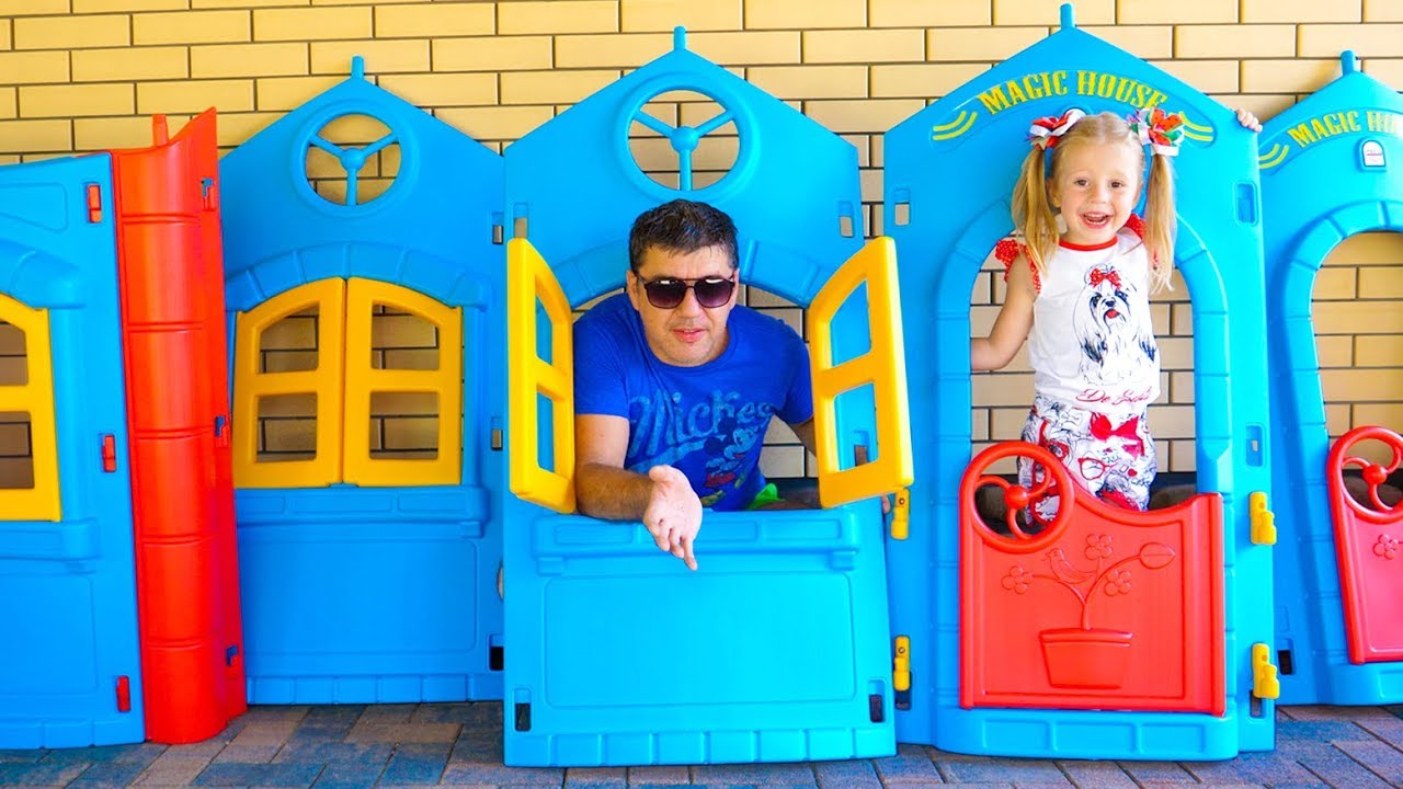 Настя и папа показывают Тур Хаус по нашему дому Влог Nastya and papa pretend play with playhouse