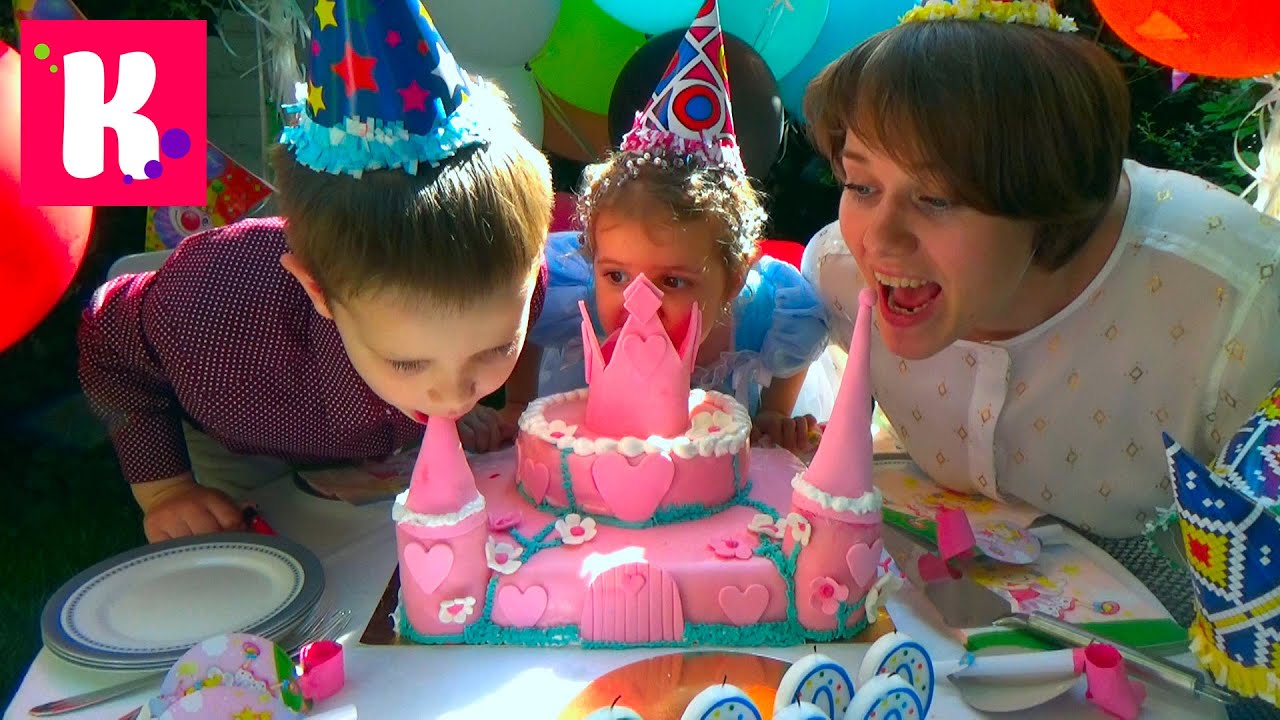 2 000 000 подписчиков подарки для детского дома / Катя принцесса Золушка на карете с шариками