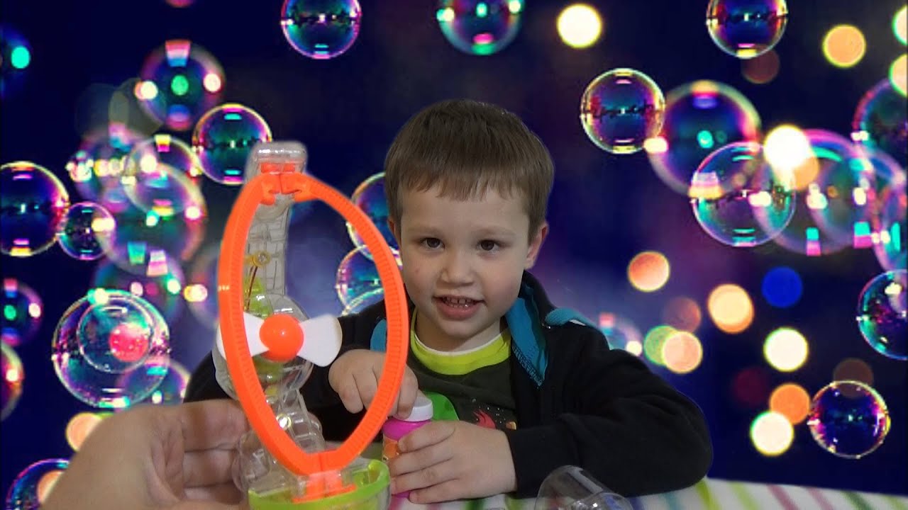 Пузыри мыльные пускаем из пистолета распаковка игрушка