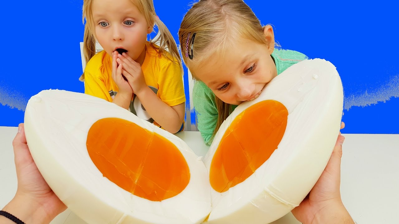 Большое ПРОТИВ Маленького ЧЕЛЛЕНДЖ для детей  / Real Food vs  Gummy Food