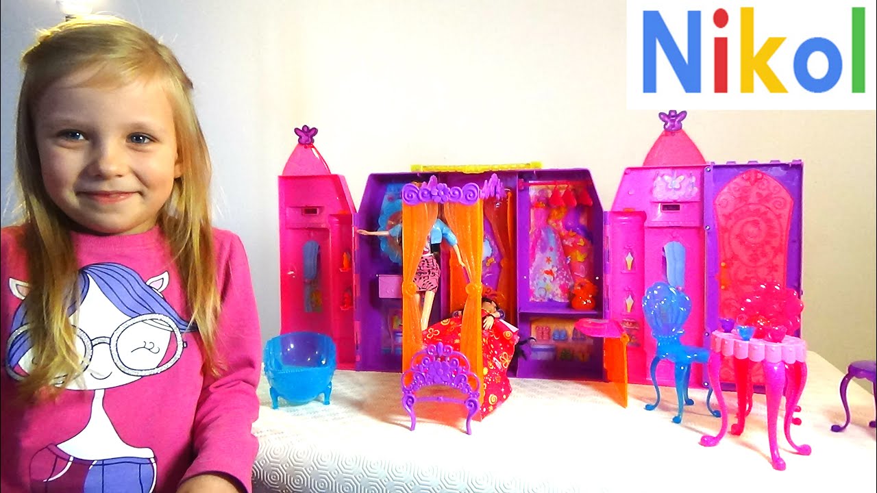 Николь строит большой дом Барби с 3-мя комнатами !
