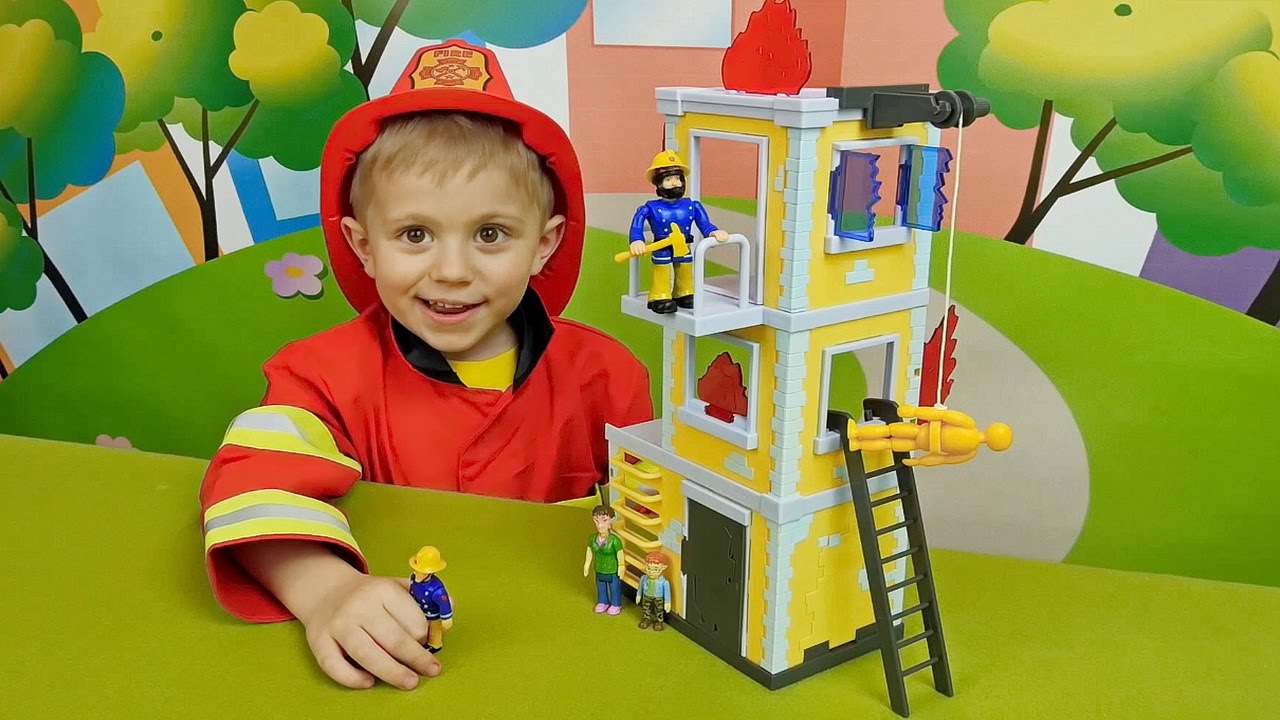Пожарный Сэм и тренировочная башня Играем с Даником в пожарных Fireman Sam and fire rescue tower