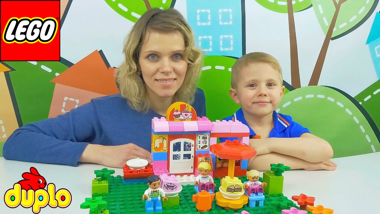ЛЕГО КАФЕ для самых маленьких. Видео для детей с Даником и мамой. LEGO DUPLO CAFE 10587