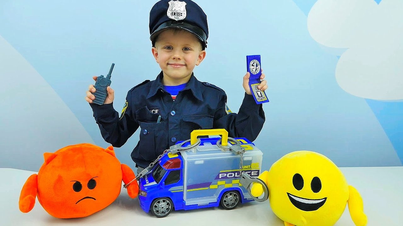 Полицейская Машинка и новая детская форма Полицейского Даника. Видео для детей про Машинки