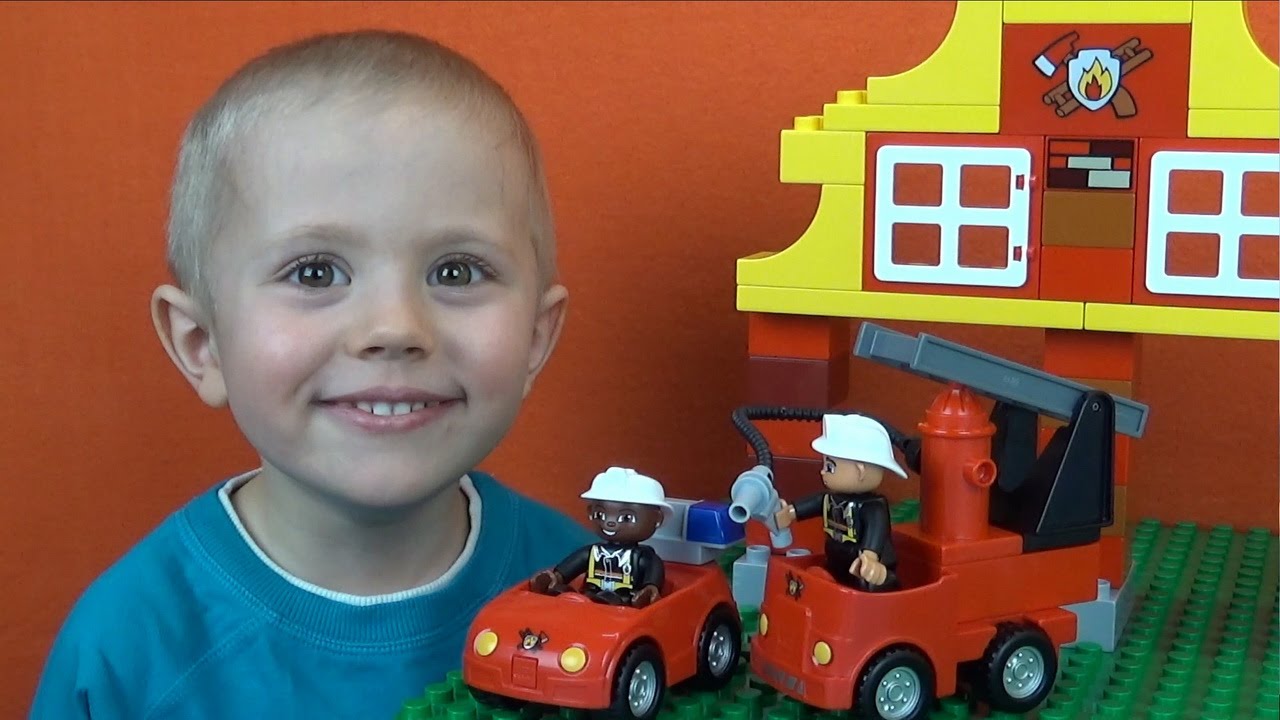 Lego пожарные и малыш Даник - Развивающее видео для детей Lego Duplo