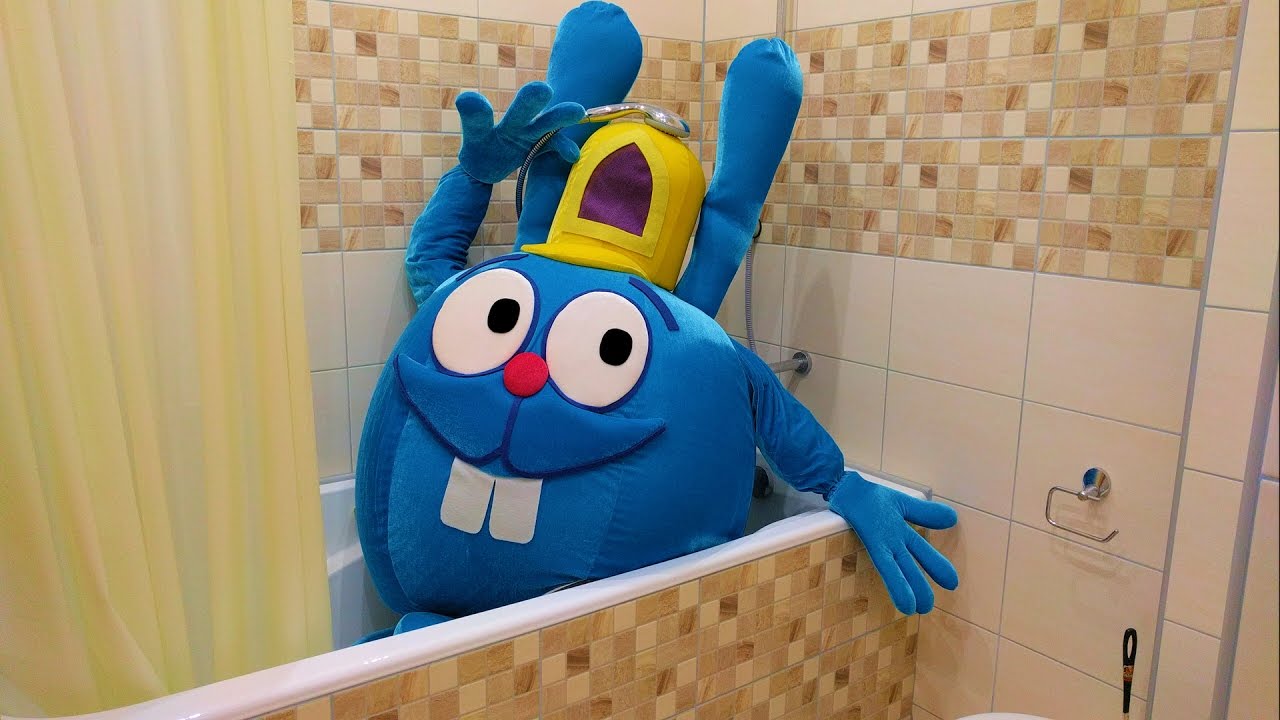 Неожиданный гость Живая Игрушка в Ванной видео  для детей