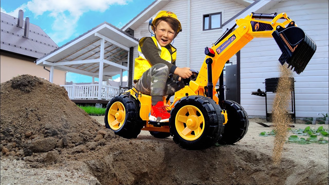 Senya Unboxing and Pretend PLAY with POWER WHEEL Tractor! Ride on TRACTOR BULDOZER for Baby